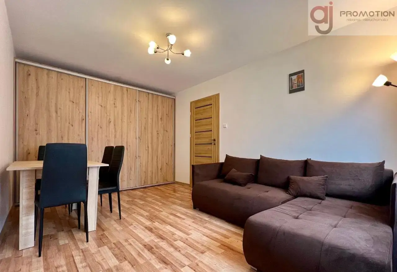 Rozkładowe dwa pokoje 47m2, ul. Pułaskiego - zdjęcie 6