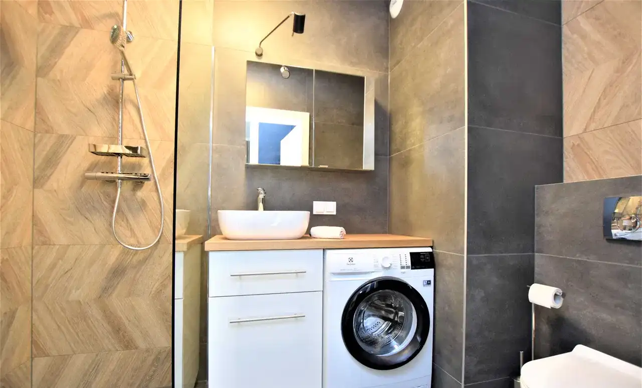 2 pokoje 40 m2 balkon garaż 10 piętro Tarasy nad Zalewem ul. Kwiatkowskiego - zdjęcie 6