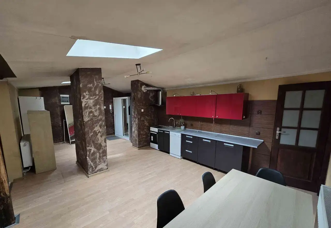Przestronne mieszkanie 80m² w Łodzi z internetem i czynszem w cenie - zdjęcie 4