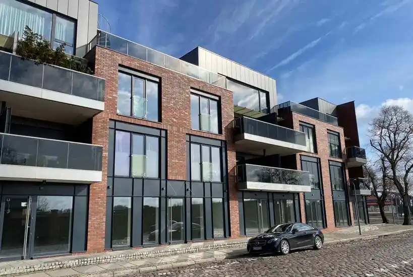 Prestiżowy apartament z pięknym widokiem /garaż i komórka lok. w cenie - zdjęcie 3