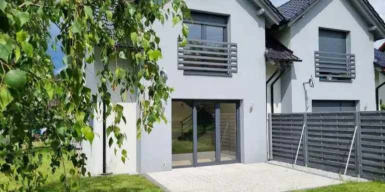 Dom w zielonej i spokojnej dzielnicy Zgorzelca - zdjęcie 2