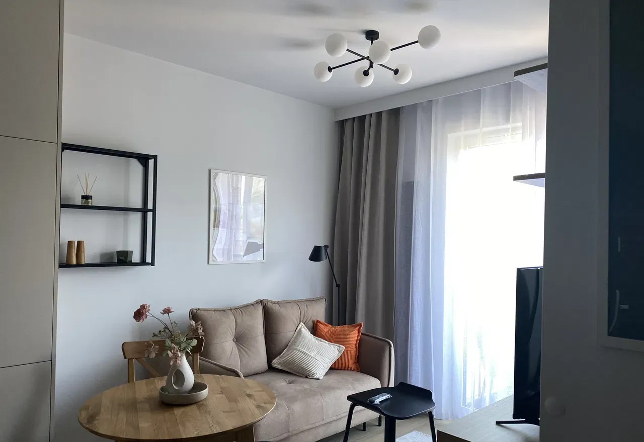 Nowe 2pokojowe mieszkanie z balkonem. New 2Room Apartment for rent