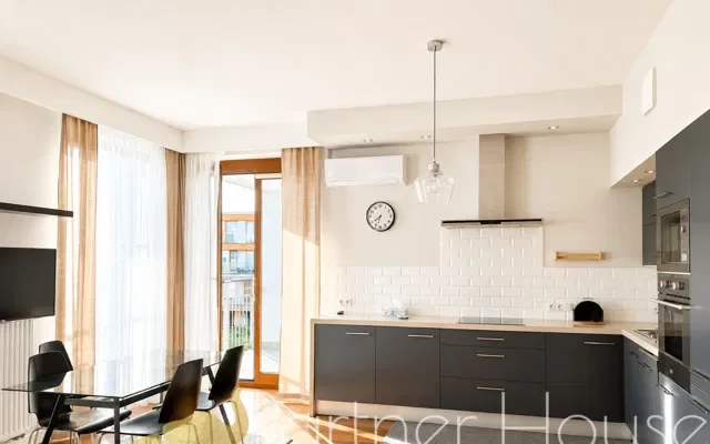 Mieszkanie komfortowe klimatyzowane z garażem 78m² - zdjęcie 3