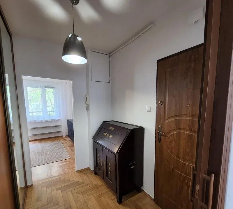 Centrum, 2 pokoje na parterze z dużym balkonem. - zdjęcie 7