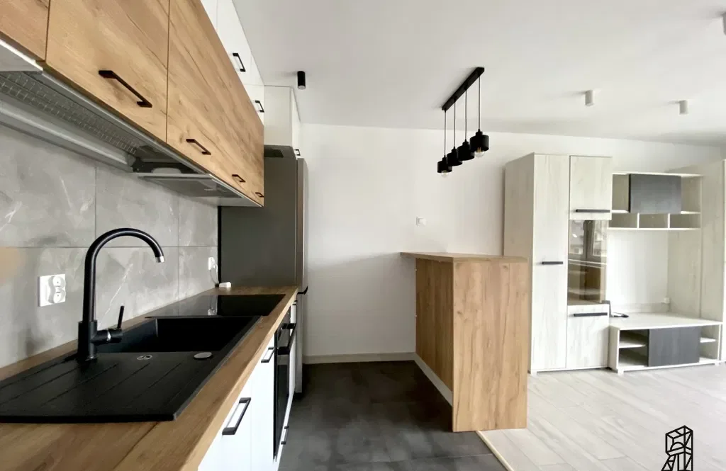 1piętro * 2 pokoje po remoncie * balkon * Górnicza