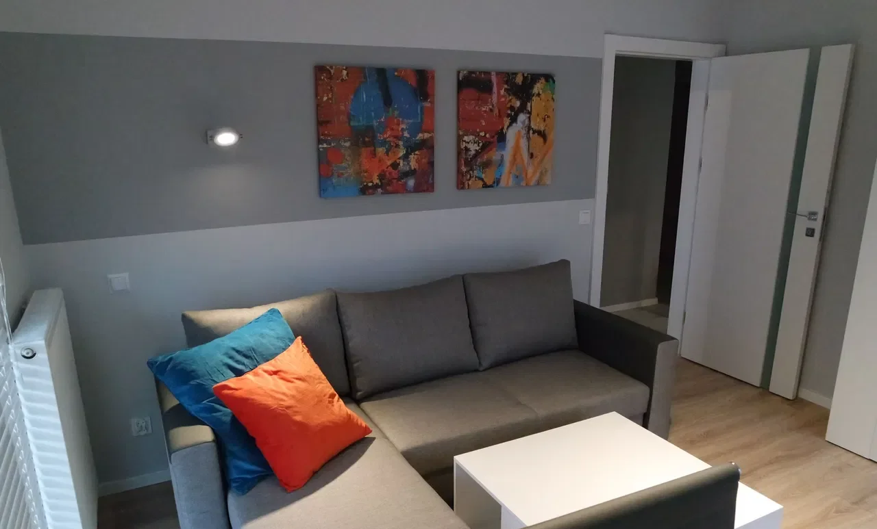 Mieszkanie na wynajem z balkonem, garażem i komórką lokatorska. - zdjęcie 2
