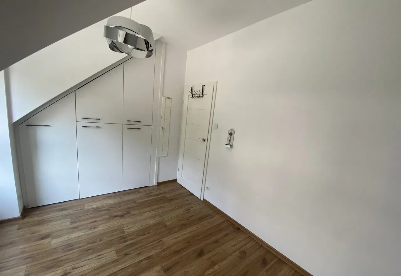 Dom w zabudowie bliźniaczej 77 m² w Kolbudach – blisko lasu i jeziora. - zdjęcie 10