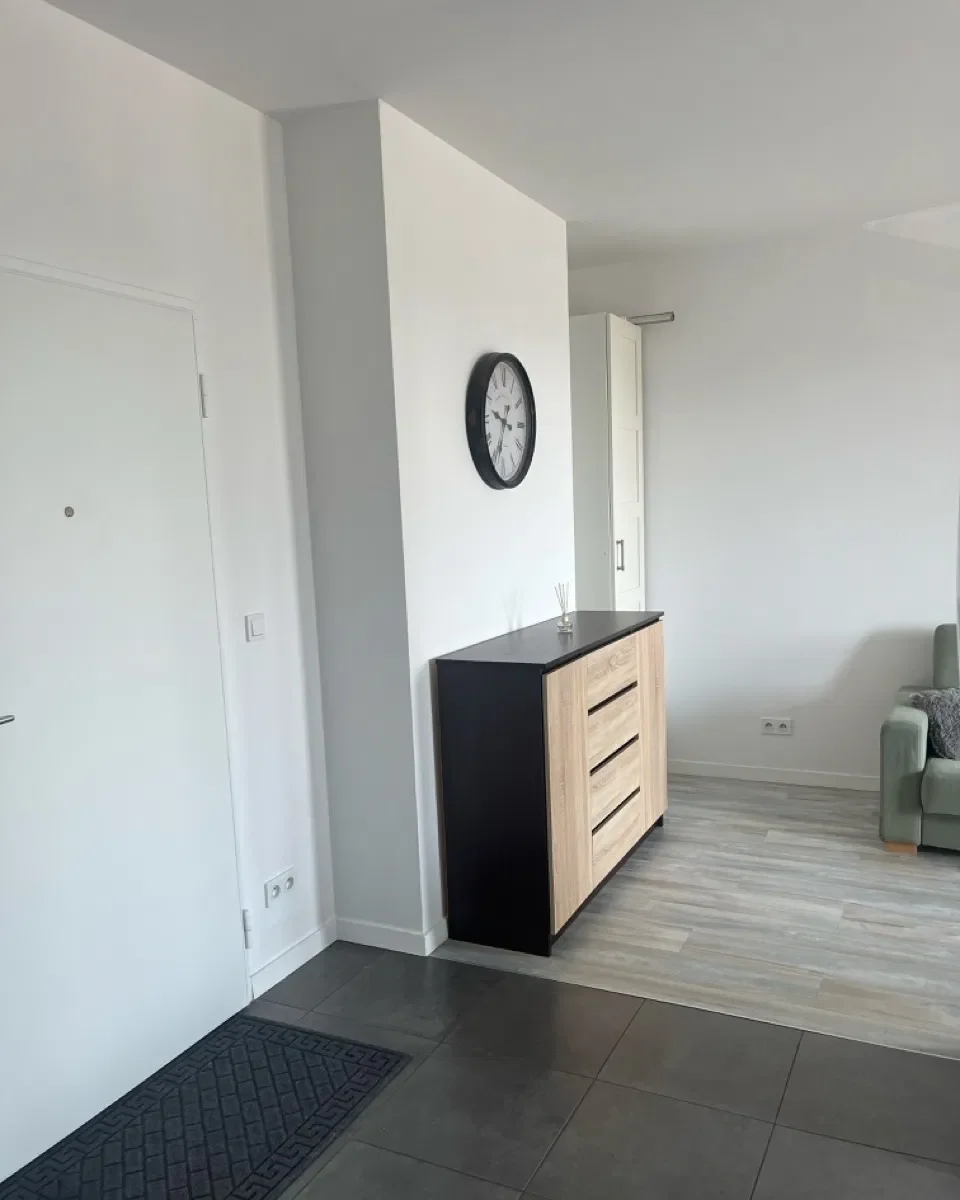 Umeblowane 2-pokojowe mieszkanie, 5. piętro, balkon, osiedle strzeżone - zdjęcie 4