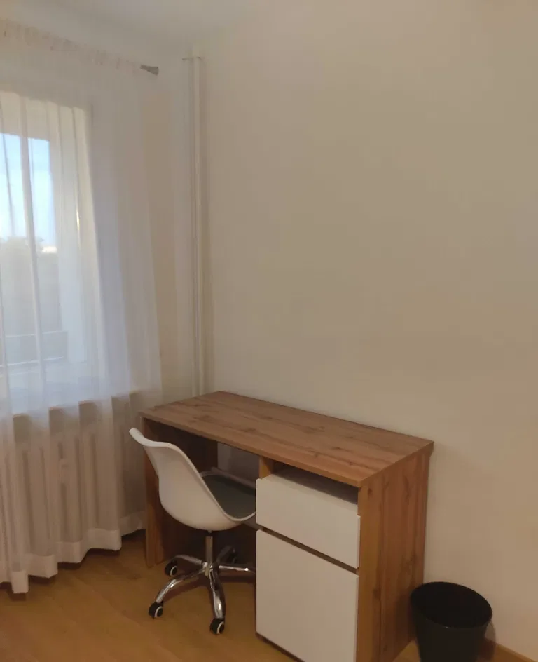 Duży pokój z balkonem Sady obok Politechniki - zdjęcie 5