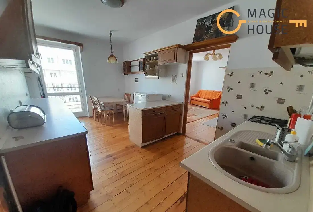 Mieszkanie 84 m² w centrum Gdyni, 3 pokoje - zdjęcie 2