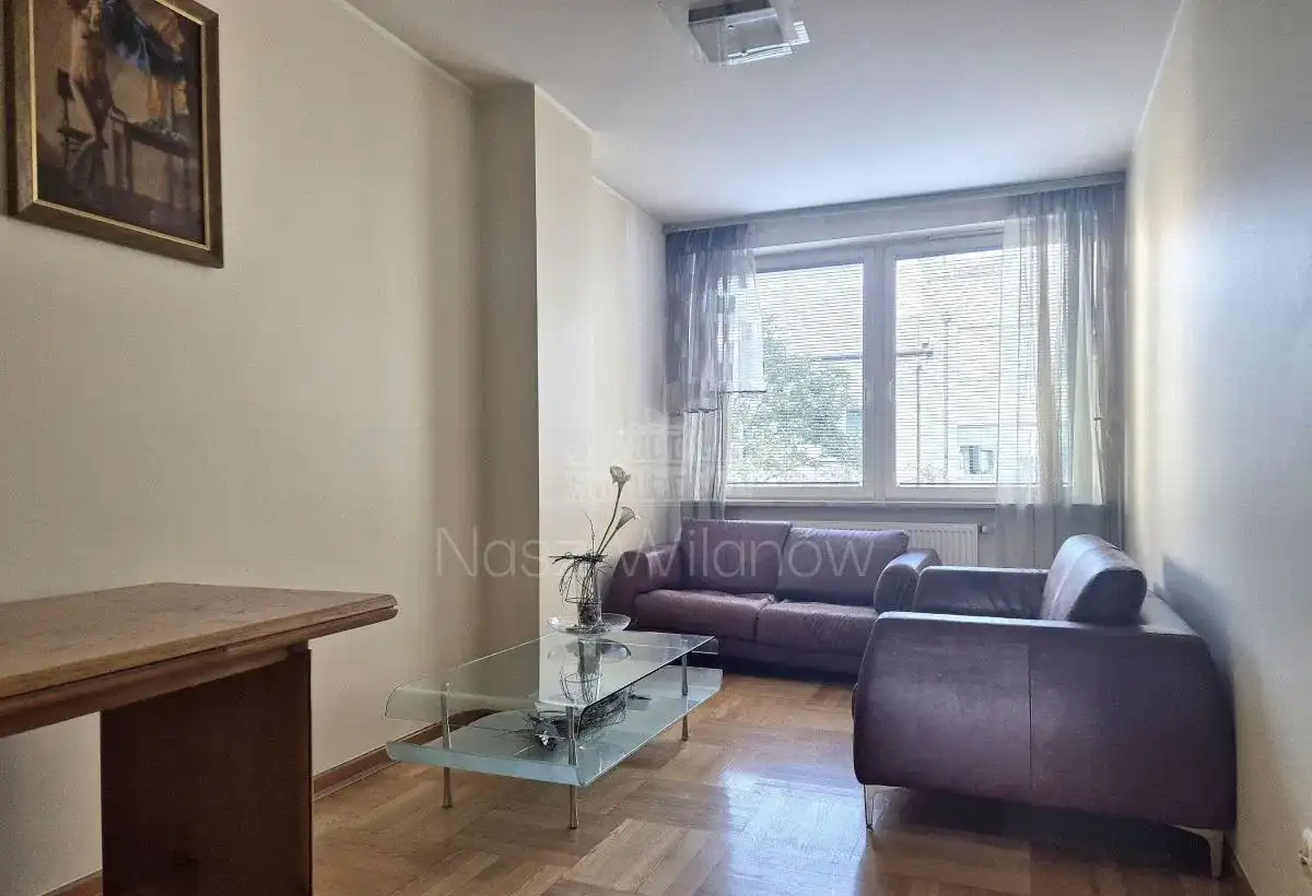 Zaskakująco ciche 4 pokojowe w centrum - zdjęcie 4