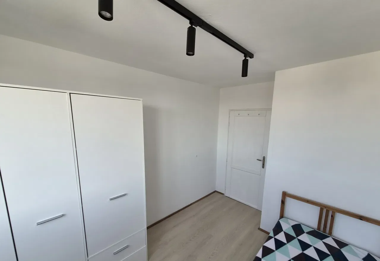 Wynajem 3-pokojowego mieszkania z balkonem
