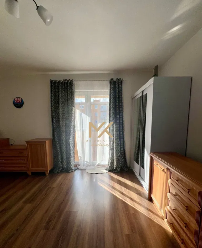 Przestronna kawalerka 40 m² z balkonem, garażem i komórką - zdjęcie 7