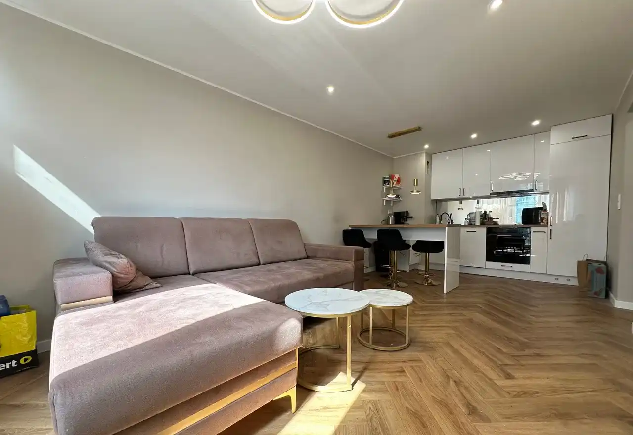 3-pokojowe mieszkanie 47 m² | Metro Rondo Onz | Centrum Warszawy - zdjęcie 3