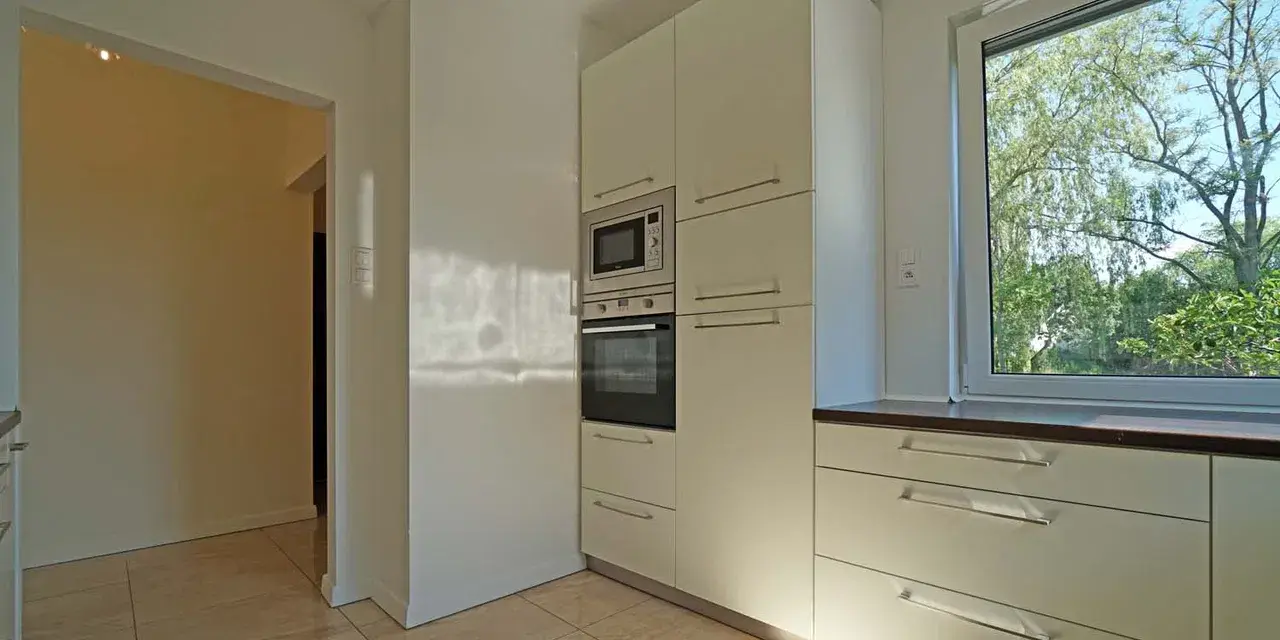 Bliźniak z GARAŻEM i przytulnym OGRODEM /FILM - zdjęcie 9