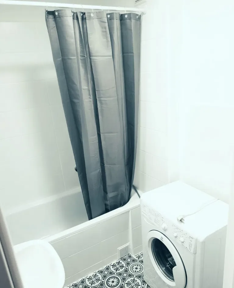 Mieszkanie 3-pokojowe z balkonem i piwnicą - zdjęcie 8