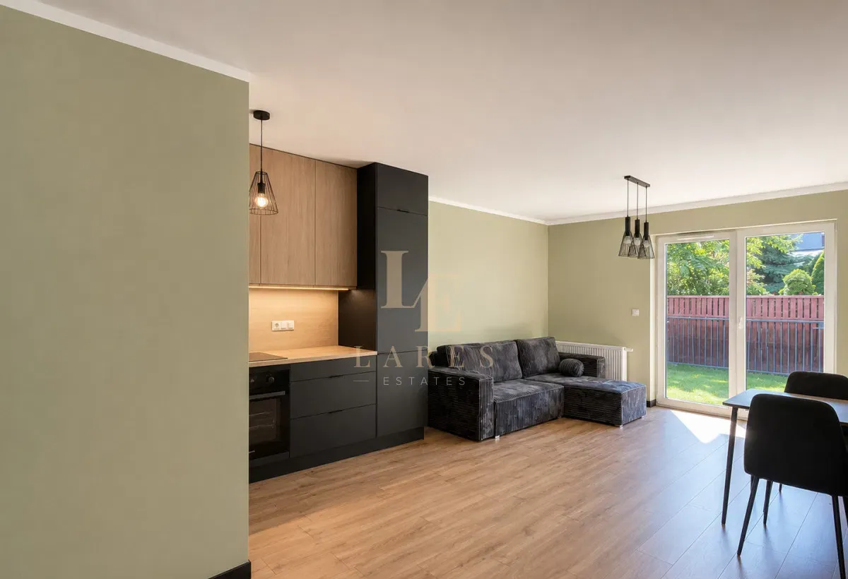 Nowe mieszkanie 40 m² z ogródkiem i dwoma miejscami parkingowymi - zdjęcie 3