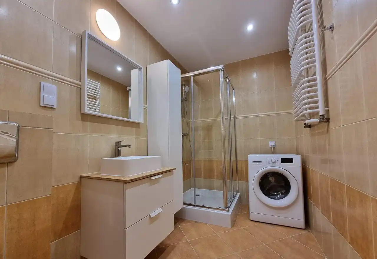3 pokoje, 60m2, w pełni wyposażone, balkon, nowa kuchnia, MOSIĘŻNA - zdjęcie 4