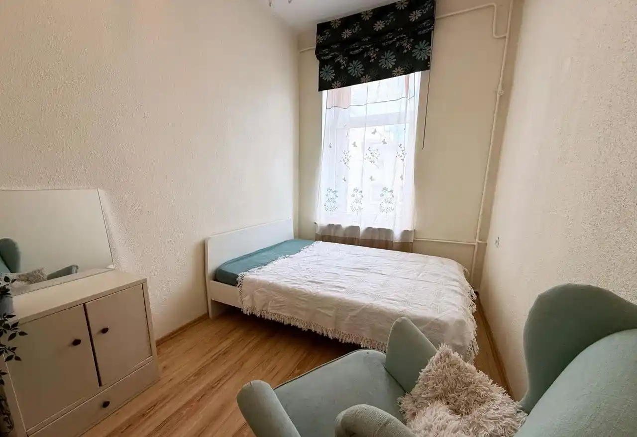 3-pokojowe mieszkanie z osobną kuchnią w centrum Szczecina - zdjęcie 6