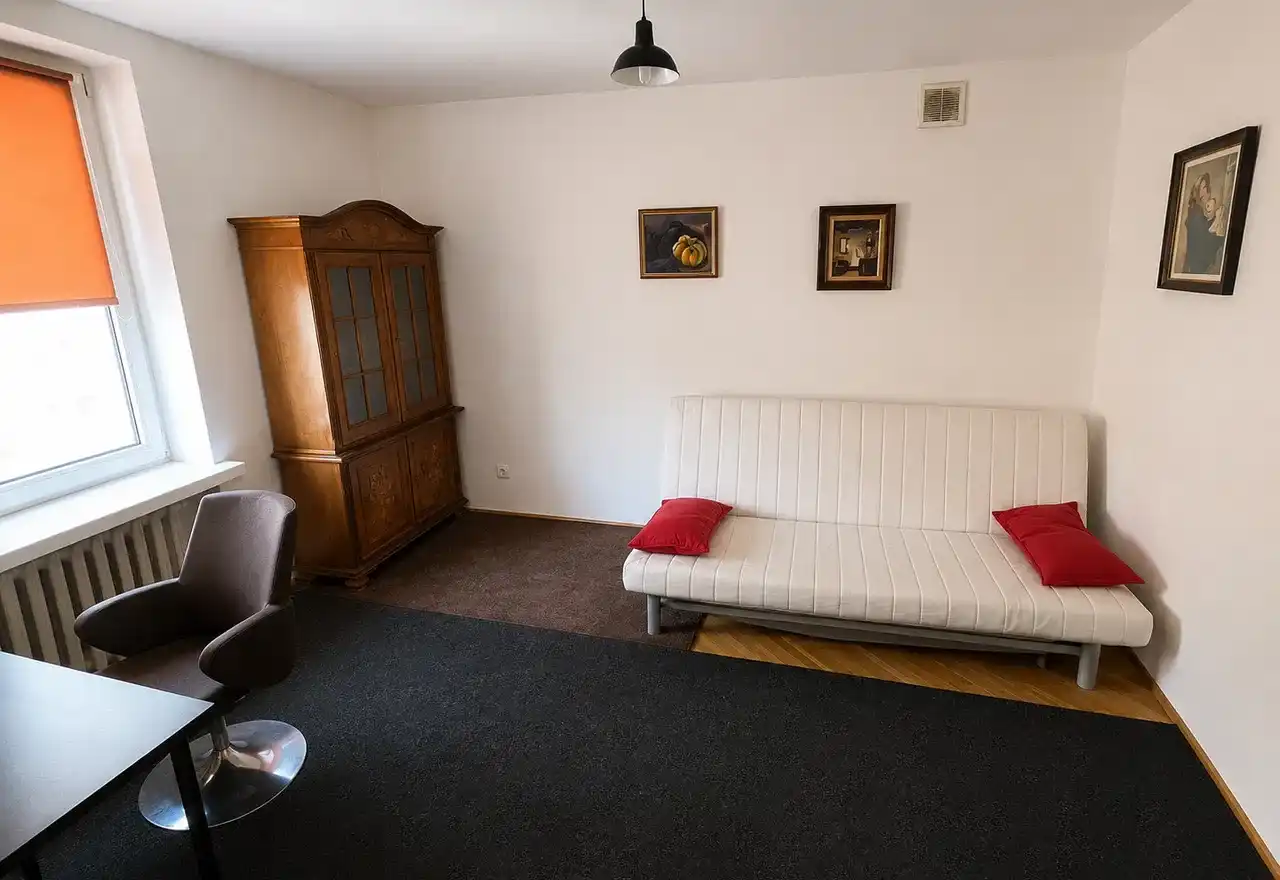 Przestronny pokój z dużą garderobą w centrum Lublin - zdjęcie 4