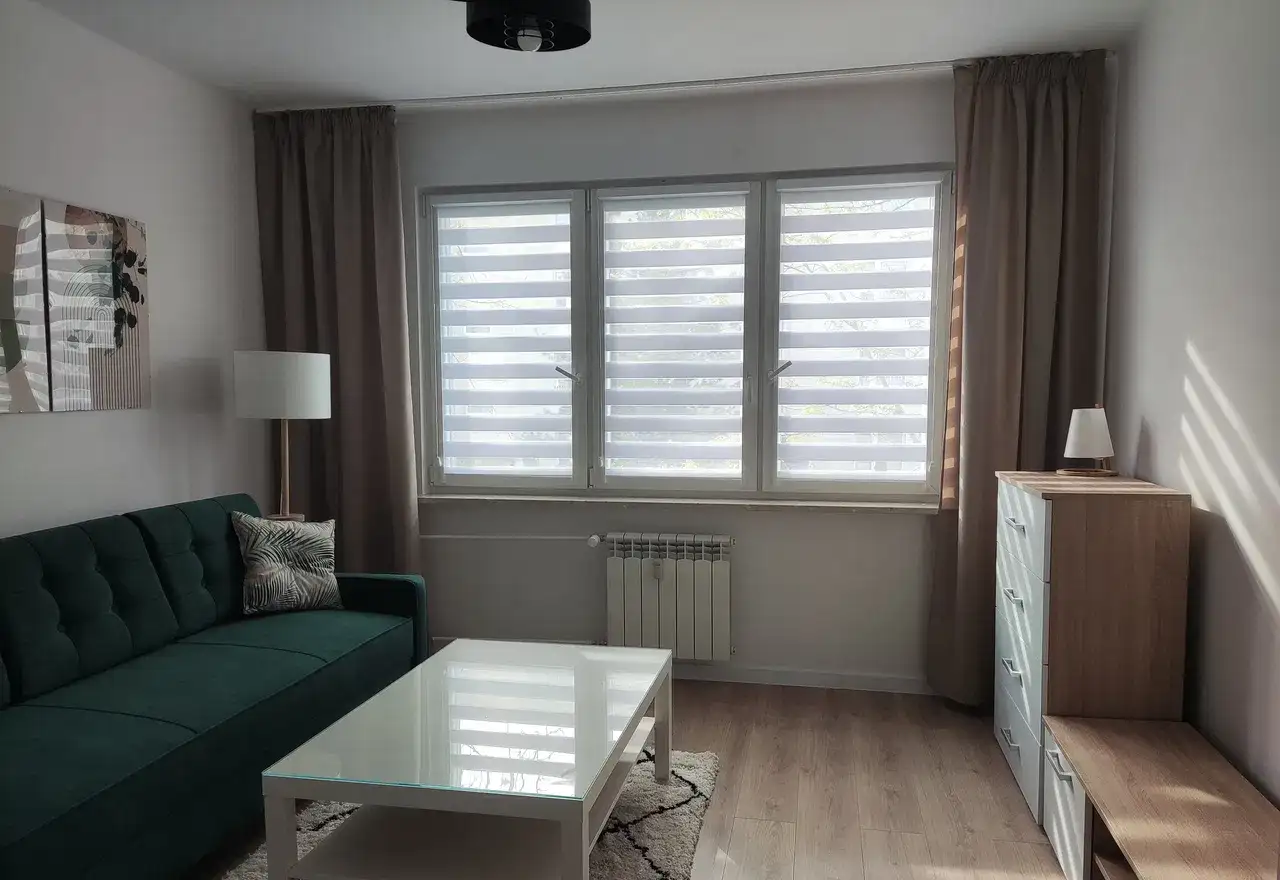 Wynajem najem mieszkanie umeblowane 36 m2 Kędzierzyn-Koźle 1 piętro - zdjęcie 2