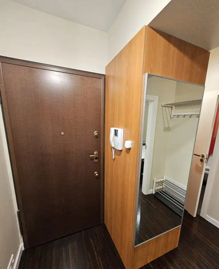 Rezydencja Warecka - Apartament z Balkonem i Garażem w Sercu Warszawy - zdjęcie 10