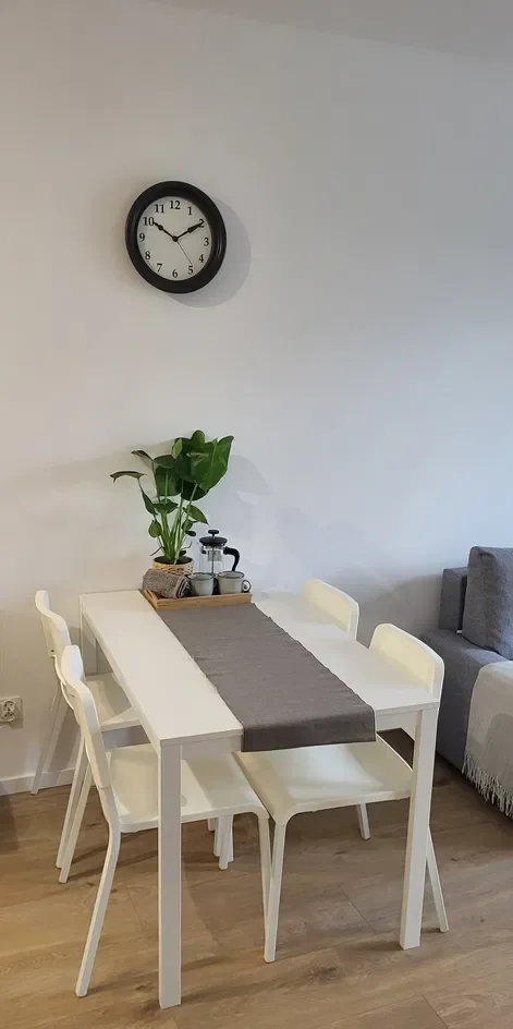 Nowe przytulne mieszkanie 2 pokojowe z balkonem i parkingiem - zdjęcie 2
