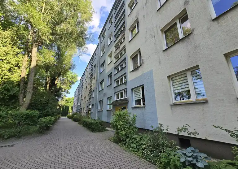 Przytulna i jasna kawalerka blisko centrum | ul. Jesionowa, os. Sady - zdjęcie 8