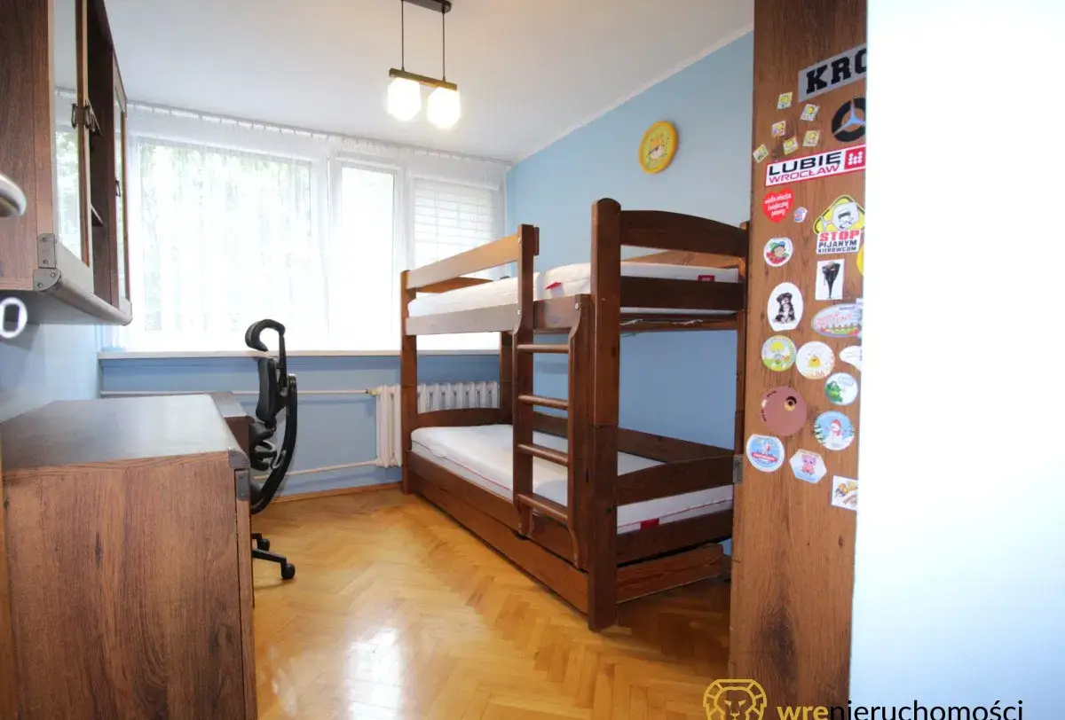 Przytulne 3 pokoje z dużym, oszklonym balkonem - zdjęcie 8
