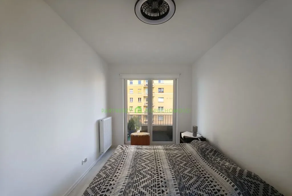 Nowoczesne 3 pokoje + parking, blisko centrum - zdjęcie 4