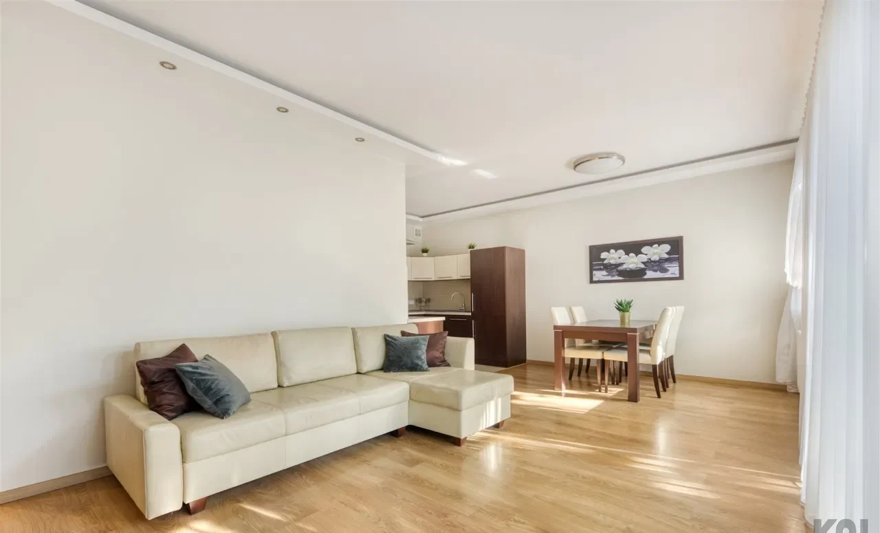 Atrakcyjny apartament na Radogoszczu - zdjęcie 3