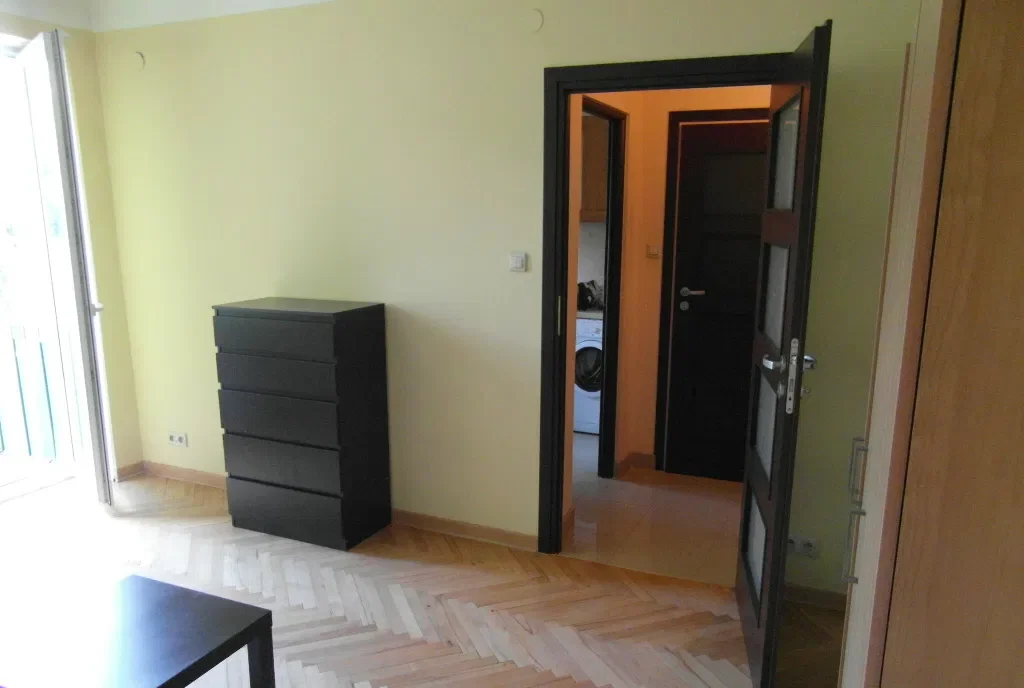 MIESZKANIE Wiktorska 78, ok 30m2,osobny pokój,metro, ciche, II piętro - zdjęcie 10