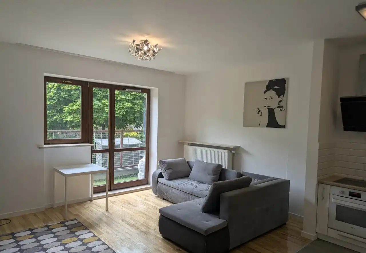 Do wynajęcia kawalerka 38 m² z ogródkiem – Sarmacka 13, parter - zdjęcie 8