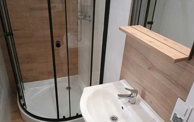 *Wynajmę nowoczesną kawalerkę w centrum, brak prowizji- ul. Matejki 4 - zdjęcie 7