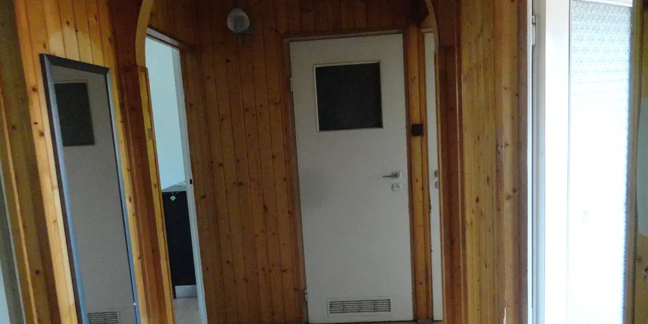Wynajem 1 piętro 3 pokoje kuchnia łazienka parking balkon - zdjęcie 4