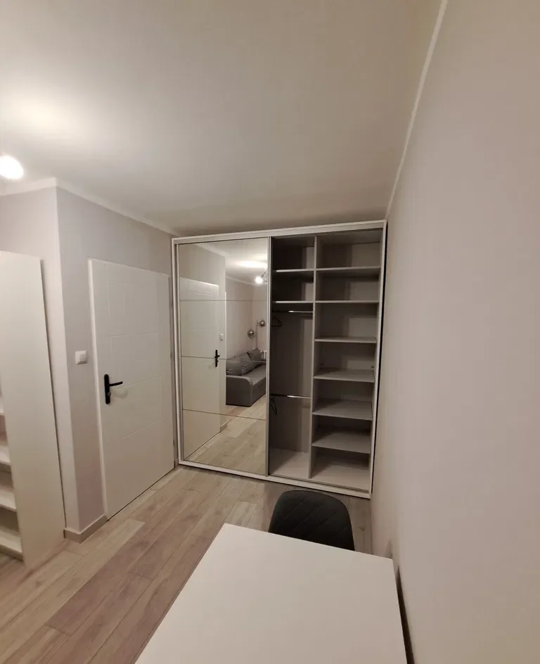 Duży 2 osobowy pokój blisko centrum (10 min od rynku) - zdjęcie 6