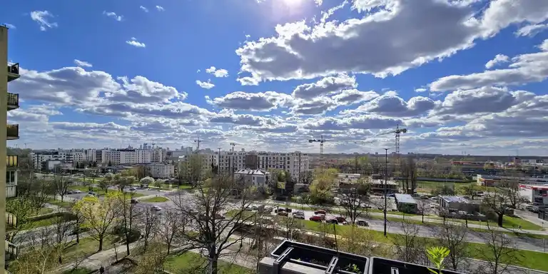 Kawalerka 28.5m2 z klimatyzacją i oddzielną kuchnią w Warszawie - zdjęcie 2