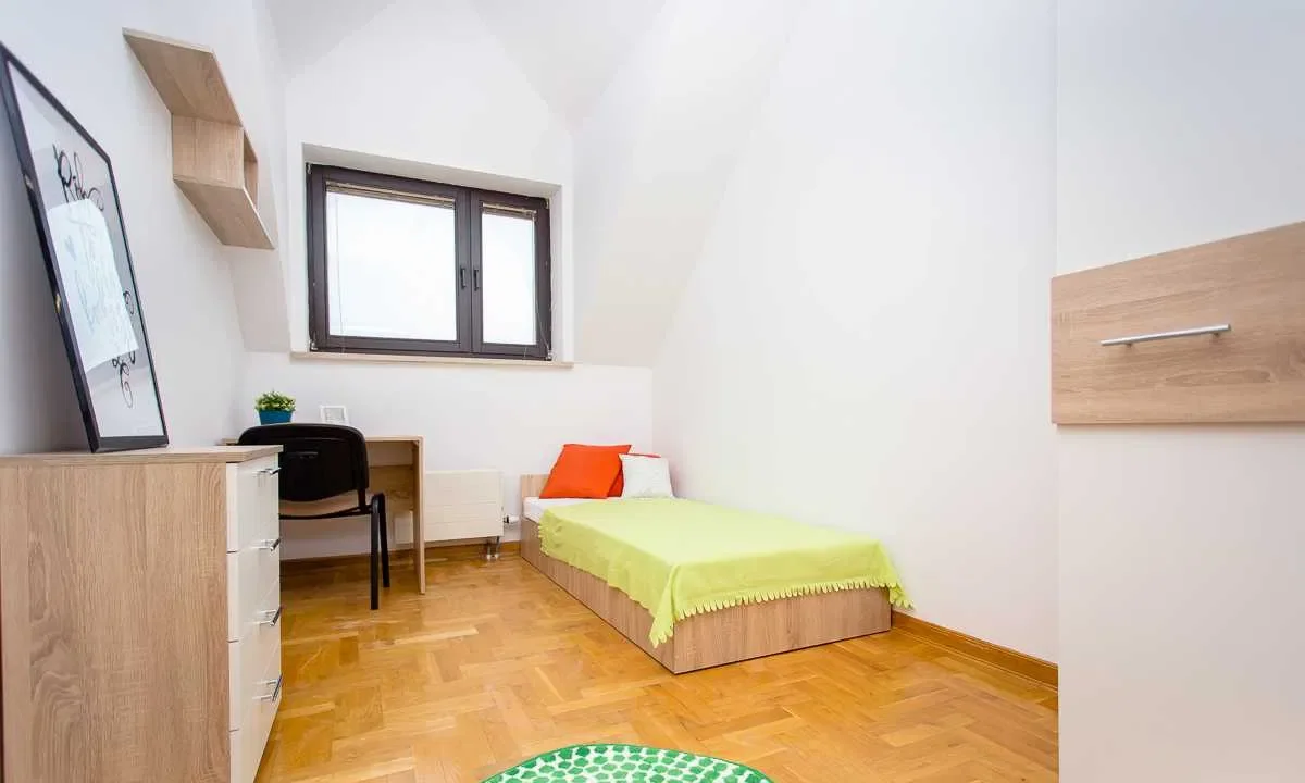 Pokój 16 m² | Zachariasza 2/4, Praga Północ | BEZ PROWIZJI | od zaraz | 1480