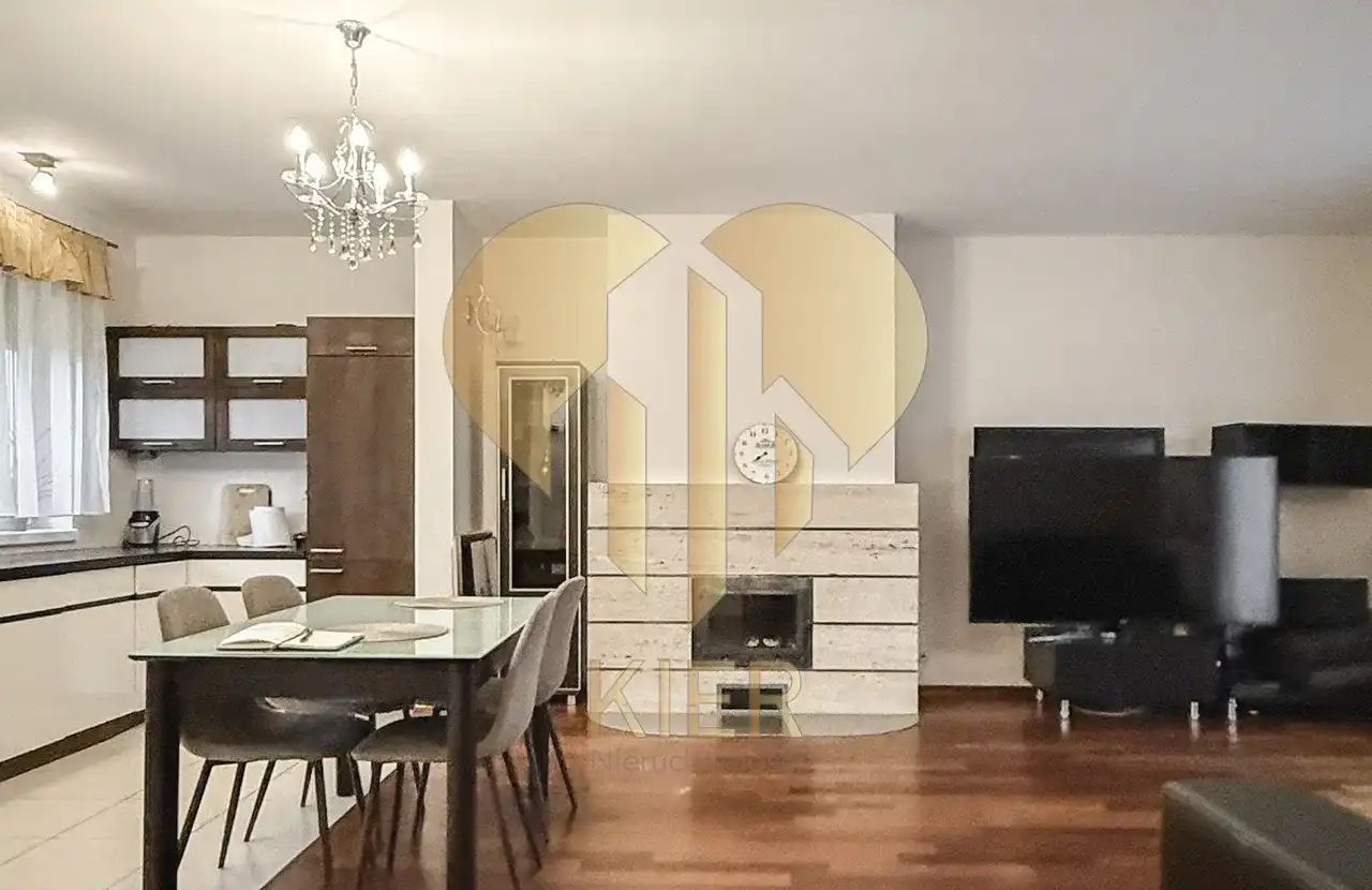 4 pokoje | garaż | duży balkon | komórka - zdjęcie 2