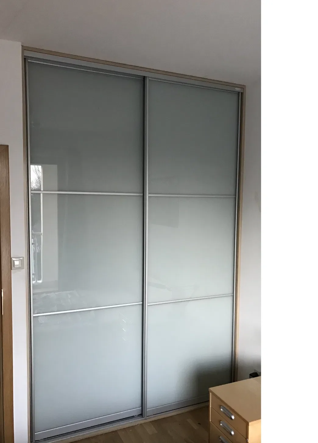Mieszkanie 3 pokoje + balkon + 2 miejsca garażowe - zdjęcie 7