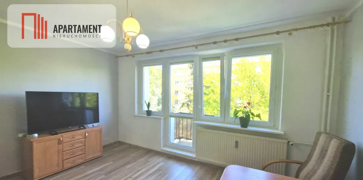 3 pokoje ,balkon, miejsce parkingowe