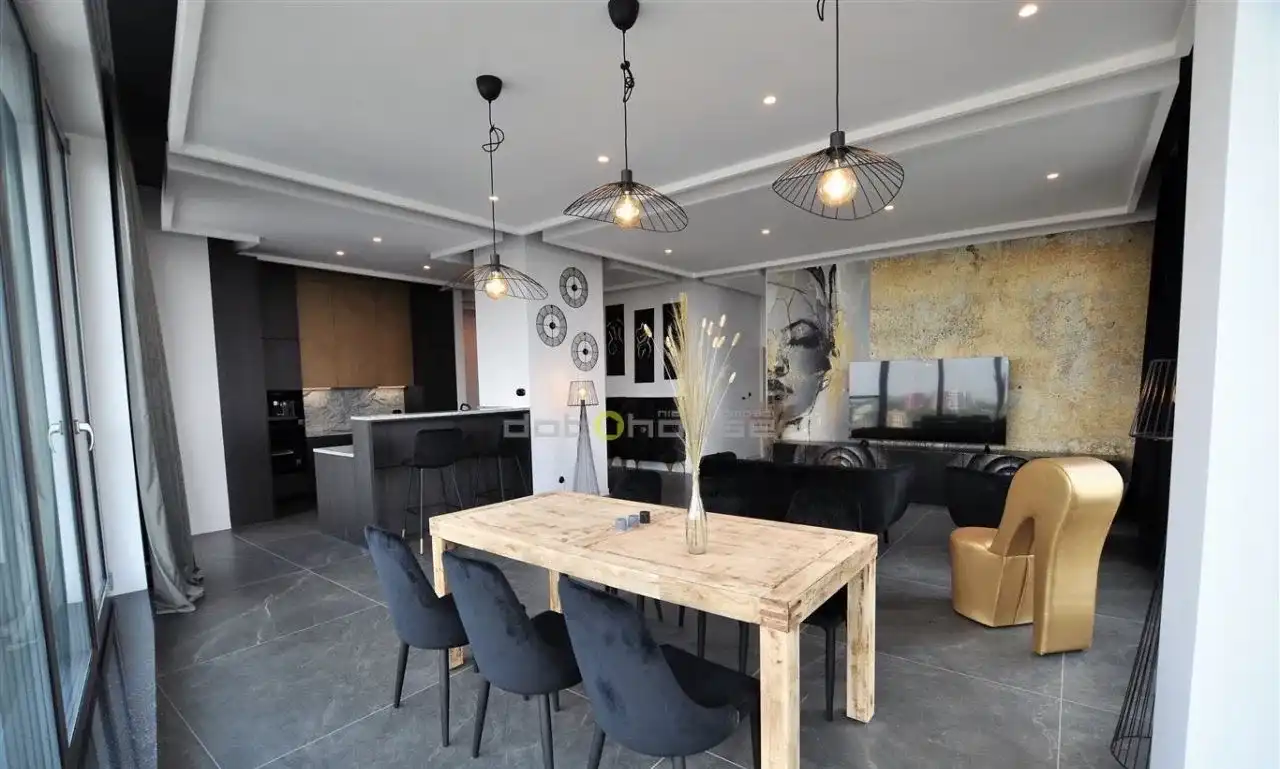 Mieszkanie, 140 m², Katowice