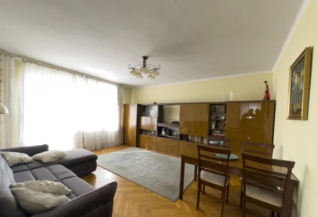 Mieszkanie 80m2 na piętrze w domu - zdjęcie 5