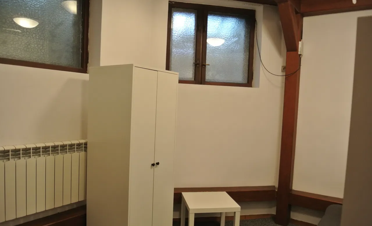 Pokój na Winogradach 11 m2 (bezpośrednio) - zdjęcie 5