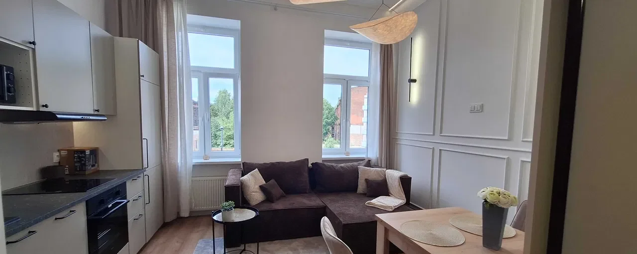 Komfortowy apartament z sypialnią na antresoli w Łodzi