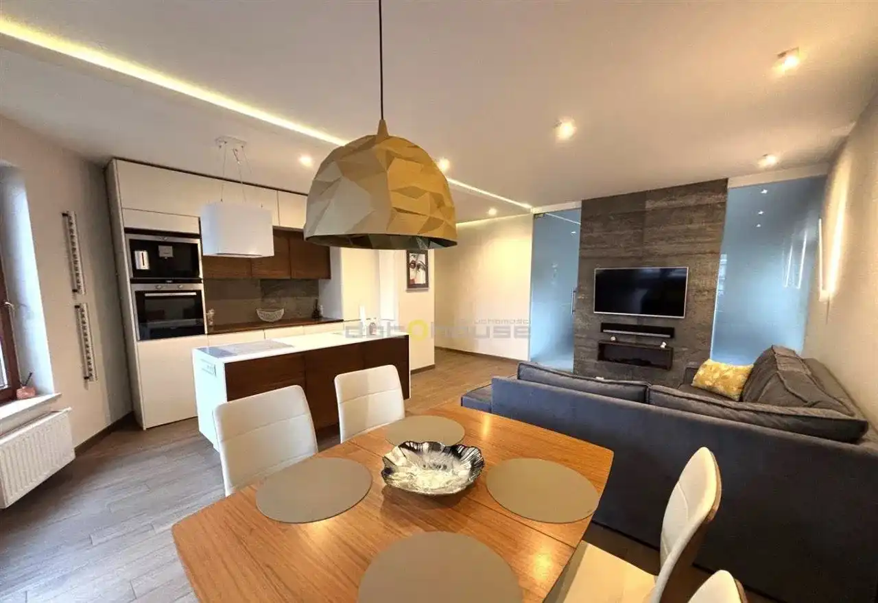 Mieszkanie, 95 m², Katowice