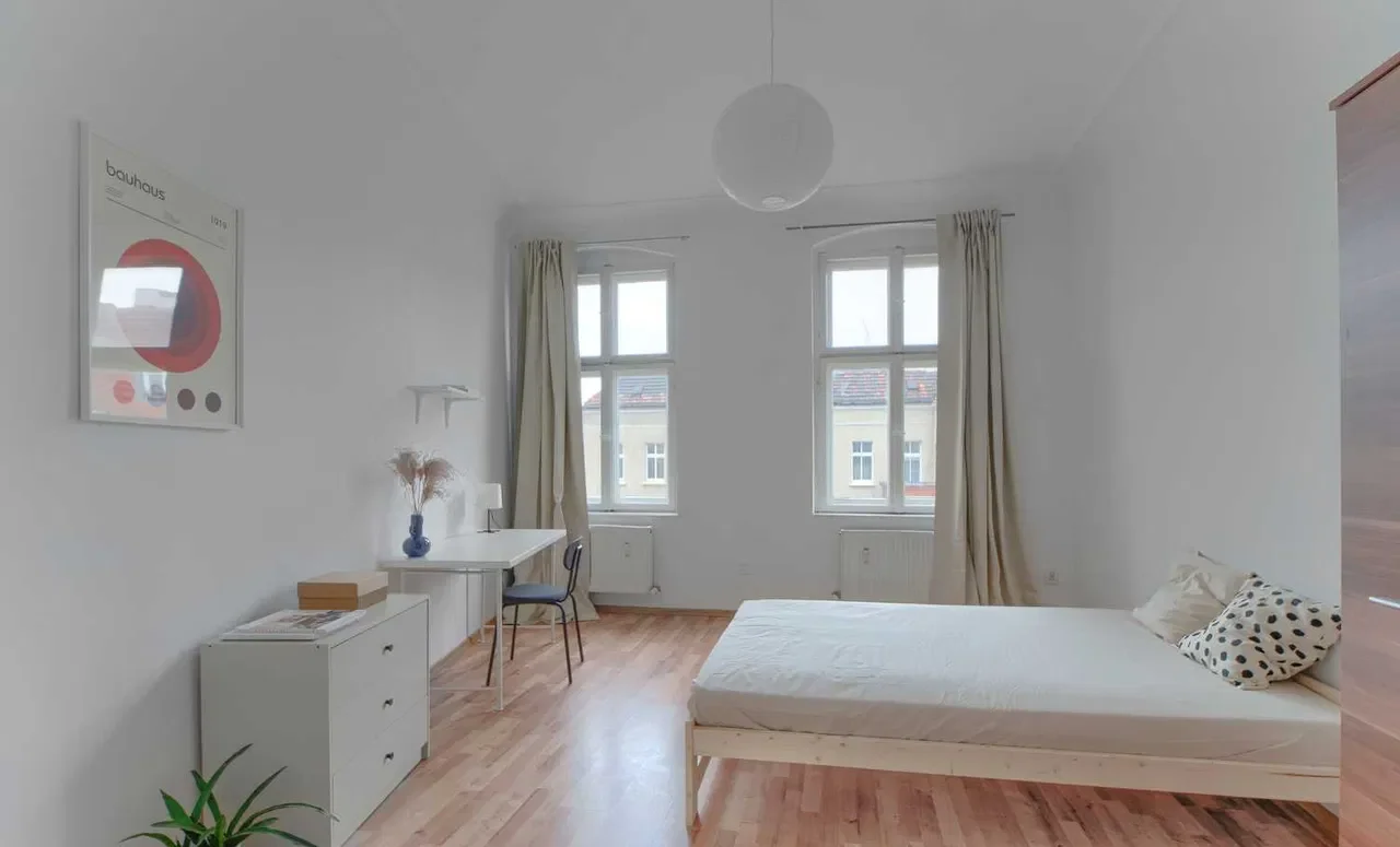 Duży pokój blisko 20 m² - Wierzbięcice 29 (Centrum) - zdjęcie 3