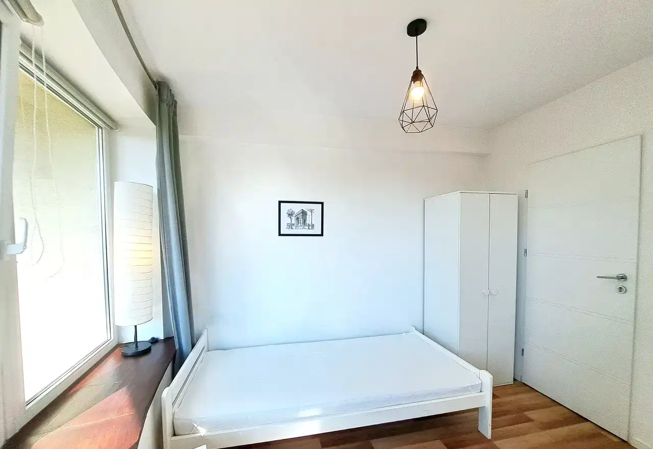 Pokój jednoosobowy z balkonem w apartamencie - zdjęcie 4