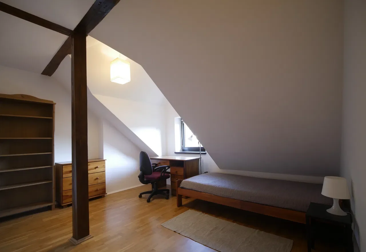 Apartament dwupoziomowy 108m2 w zielonej okolicy niedaleko ISK Kraków - zdjęcie 5