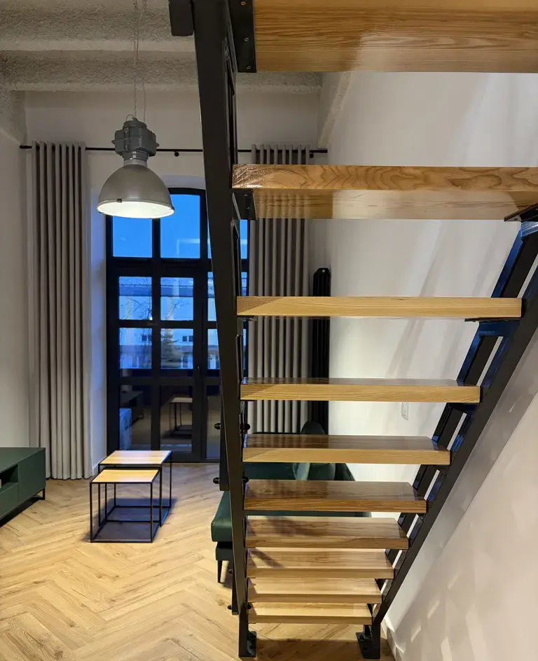 Dwupoziomowy loft|28+12 m² antresola z miejscem do pracy|Klimatyzacja - zdjęcie 2